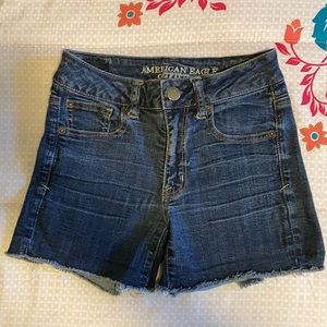 American Eagle Outfitters (AEO) Blue Jean Super Stretch Shorts Size 2